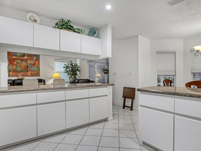 Home for sale at 712 Golf Court - photo 6803555