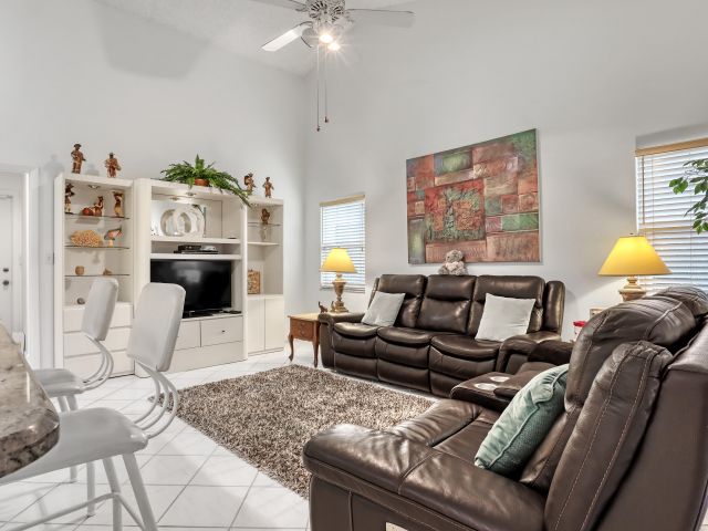 Home for sale at 712 Golf Court - photo 6803559