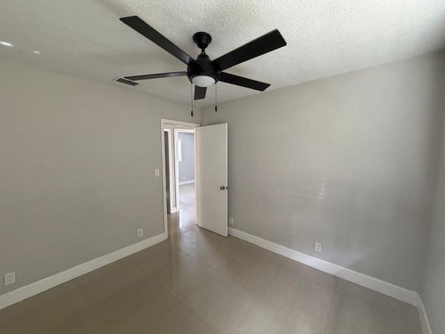 Home for rent at 4511 SW 23rd Street - photo 6799135