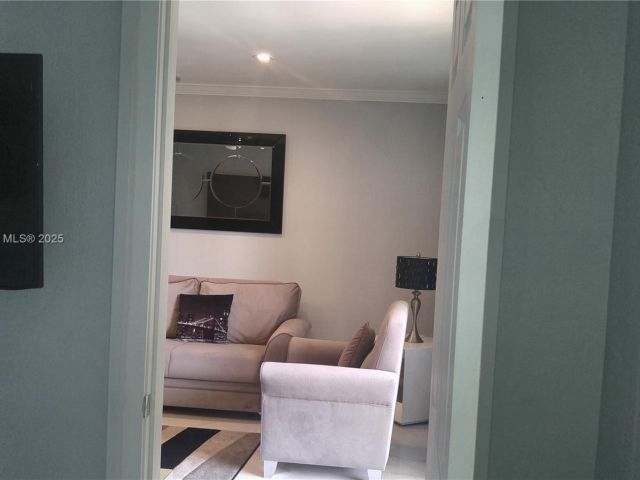 Apartment for sale  Unit #L04 - photo 7434598