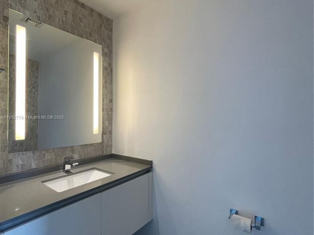 Apartment for sale  Unit #3806 - photo 6783806