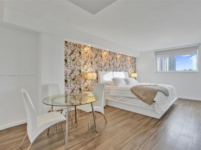 Apartment for rent  Unit #426 - photo 6785171