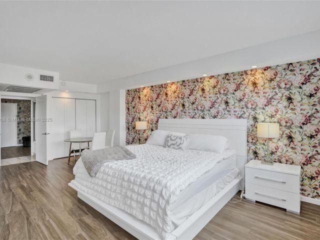 Apartment for rent  Unit #426 - photo 6785173