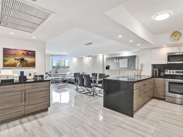 Apartment for rent  Unit #426 - photo 6785176