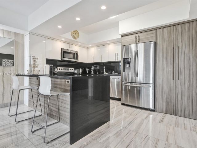 Apartment for rent  Unit #426 - photo 6785178