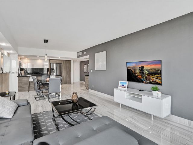 Apartment for rent  Unit #426 - photo 6785187