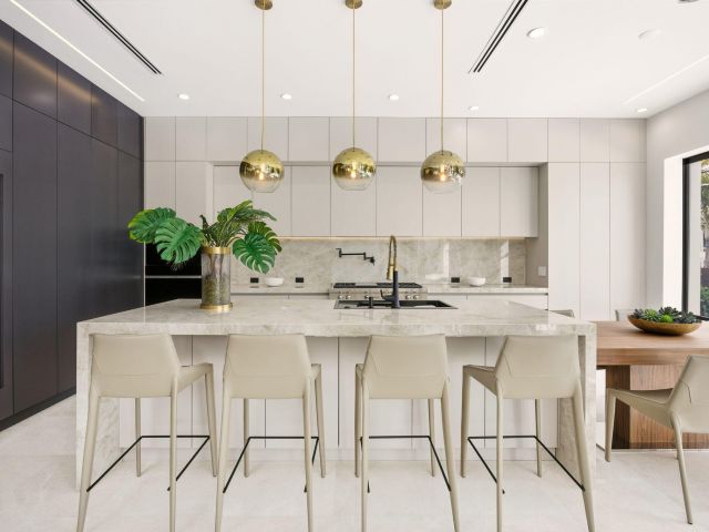 Home for sale at 798 Havana Drive - photo 6834490