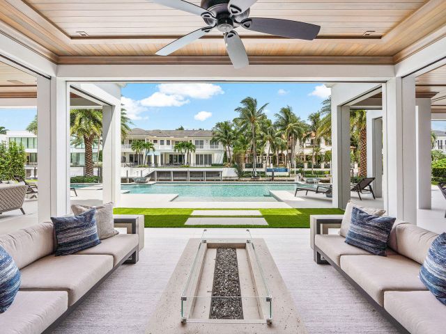 Home for sale at 215 W Coconut Palm Road - photo 6854340