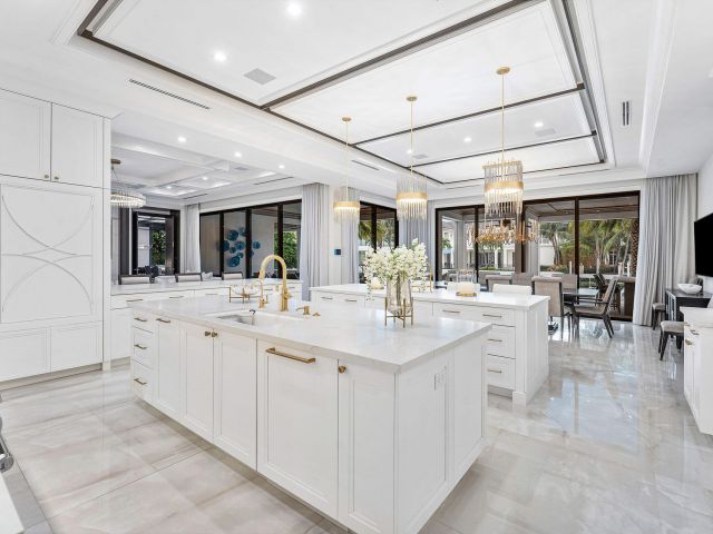 Home for sale at 215 W Coconut Palm Road - photo 6854343