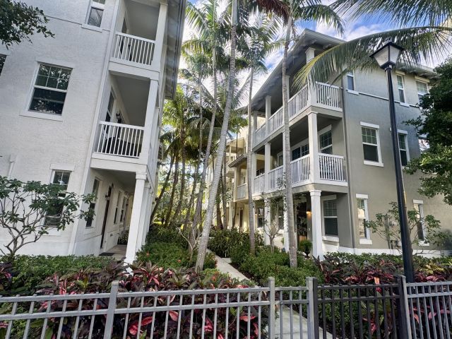 Home for rent at 101 E Coda Circle C - photo 6799576