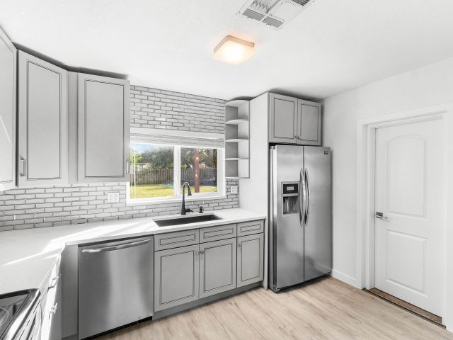 Home for rent at 5068 Sunrise Boulevard - photo 6798618