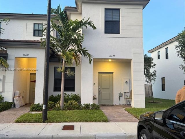 3-bedroom home for sale in Homestead - 12877 SW 232nd Ln - MondialRealty