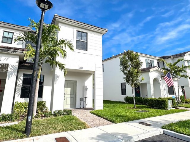 3-bedroom home for sale in Homestead - 12877 SW 232nd Ln - MondialRealty