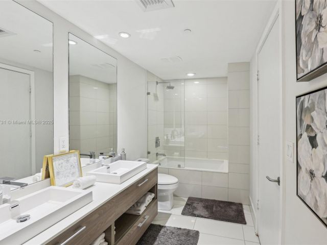 Apartment for sale  Unit #2404 - photo 6802044