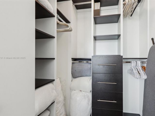 Apartment for sale  Unit #2404 - photo 6802046