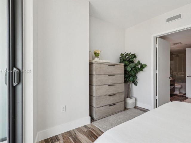 Apartment for sale  Unit #2404 - photo 6802047