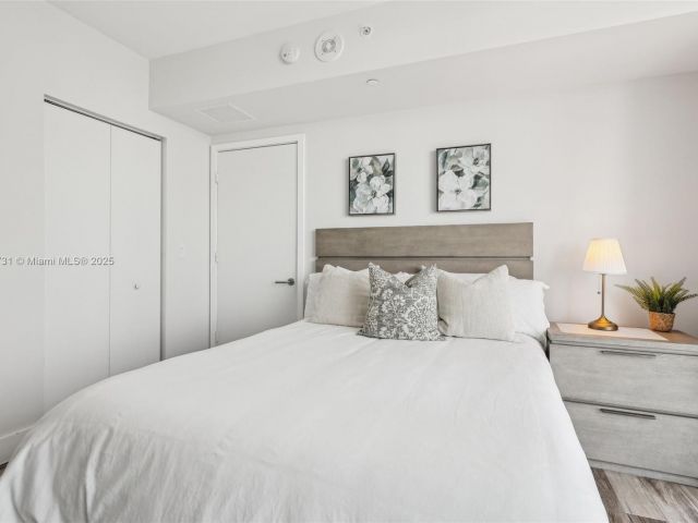 Apartment for sale  Unit #2404 - photo 6802048