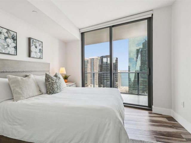 Apartment for sale  Unit #2404 - photo 6802049