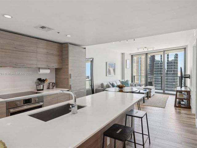 Apartment for sale  Unit #2404 - photo 6802054