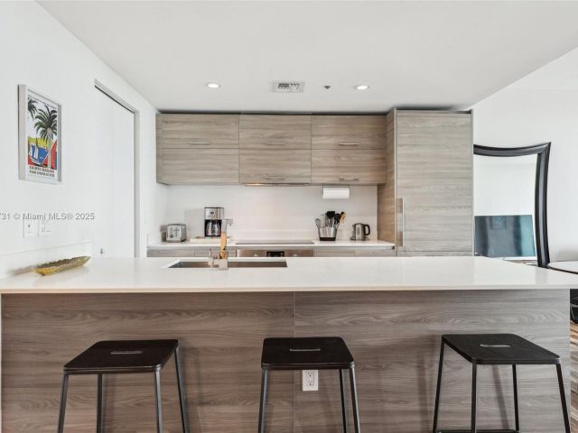 Apartment for sale  Unit #2404 - photo 6802055