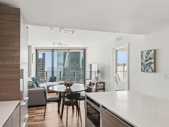 Apartment for sale  Unit #2404 - photo 6802056