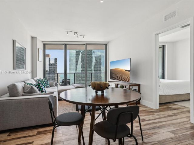 Apartment for sale  Unit #2404 - photo 6802057