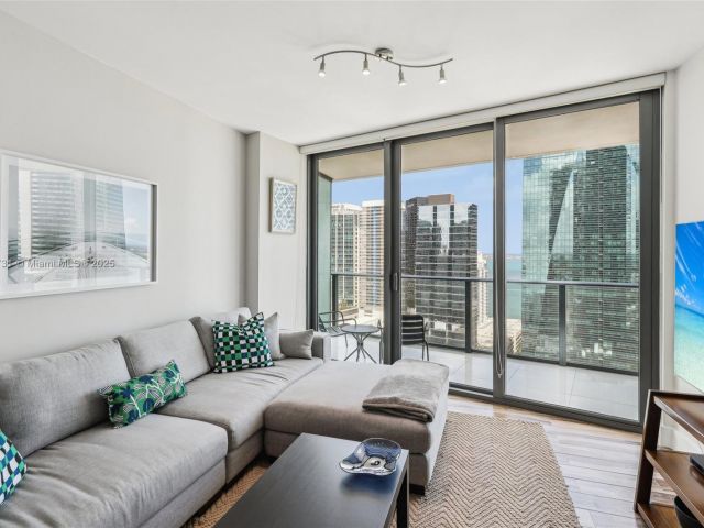 Apartment for sale  Unit #2404 - photo 6802059