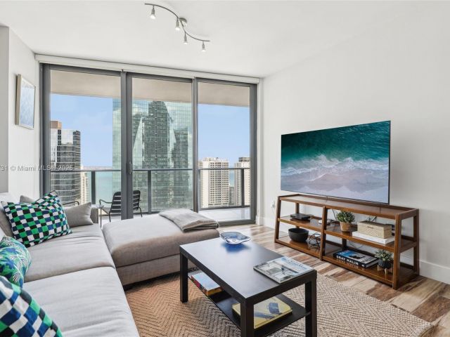 Apartment for sale  Unit #2404 - photo 6802060