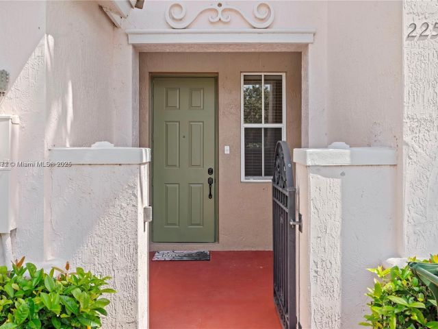 4-bedroom home for rent in Homestead - 2258 NE 42nd Ave 0 - MondialRealty