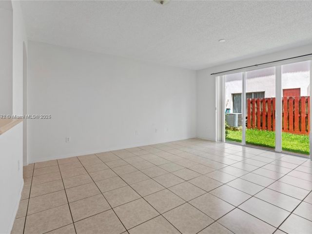 4-bedroom home for rent in Homestead - 2258 NE 42nd Ave 0 - MondialRealty