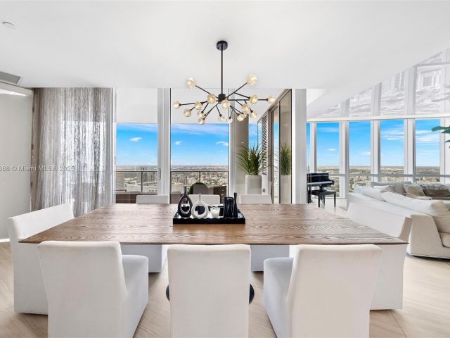 Apartment for sale  Unit #5312 - photo 6784636