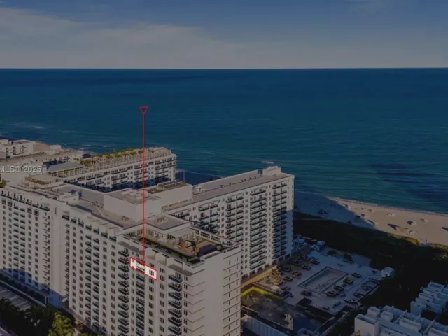 2-bedroom condo for sale in Miami Beach - 2301 Collins Ave 1634 - MondialRealty