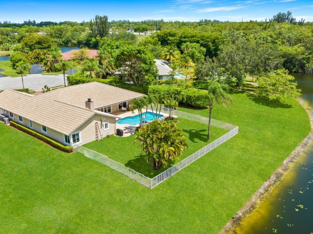 Home for sale at 11937 Sandlake Drive - photo 6787102