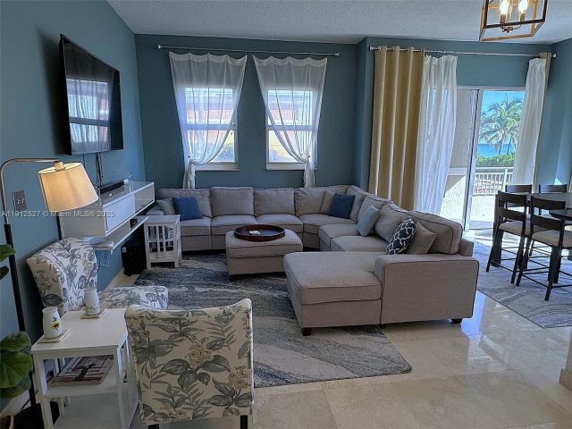 Apartment for rent  Unit #112 - photo 6785629