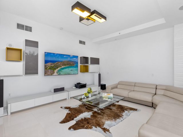 Apartment for rent  Unit #110 - photo 6785789