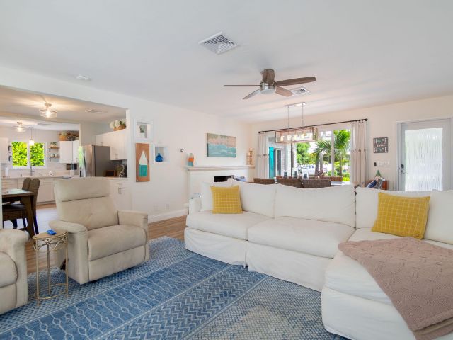 Home for sale at 1408 Highland Lane - photo 6803505