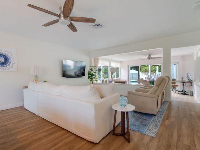 Home for sale at 1408 Highland Lane - photo 6803506