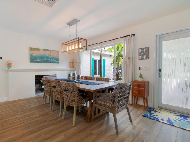 Home for sale at 1408 Highland Lane - photo 6803507