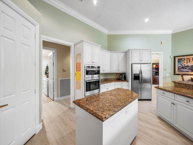 Home for sale at 2560 Whispering Oaks Lane - photo 6816632