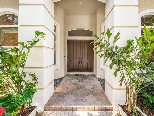 Home for sale at 2560 Whispering Oaks Lane - photo 6816641