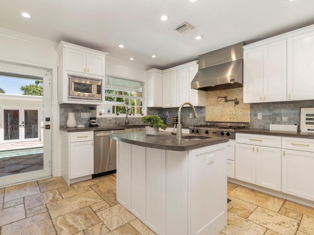 Home for sale at 441 34th Street - photo 6815007