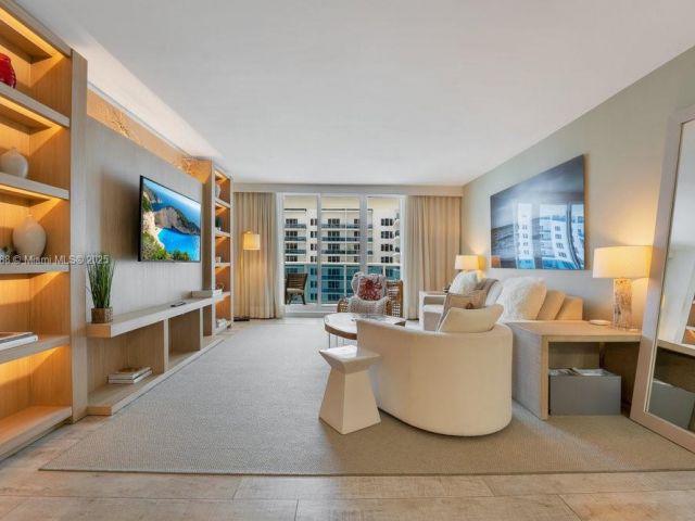 Apartment for rent  Unit #1204 - photo 6788612