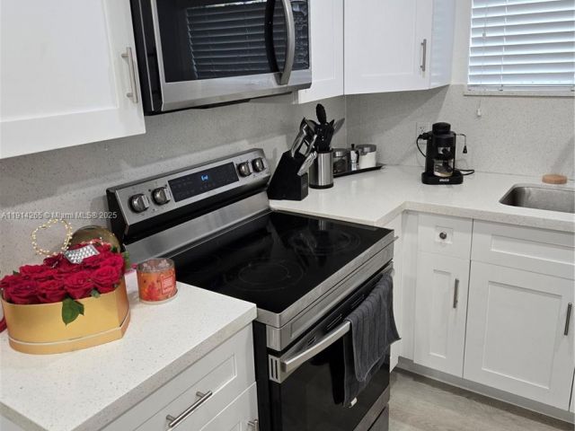 Home for rent at 1420 NW 116th St - photo 7427657