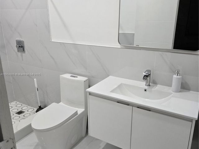 Home for rent at 1420 NW 116th St - photo 7427667