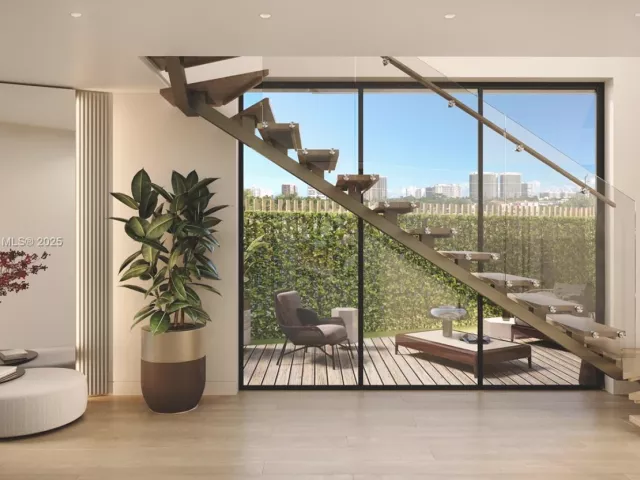 4-bedroom home for sale in Bay Harbor Islands - 10190 E Bay Harbor Dr 13 - MondialRealty