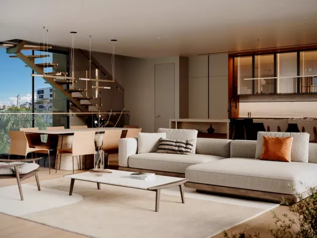 4-bedroom home for sale in Bay Harbor Islands - 10190 E Bay Harbor Dr 13 - MondialRealty