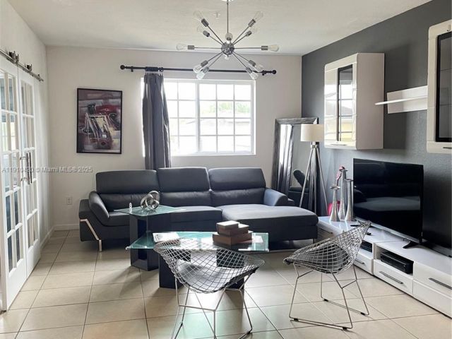 3-bedroom home for rent in Homestead - 27563 SW 139th Psge #A - MondialRealty