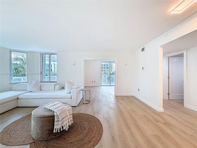 Apartment for rent  Unit #508 - photo 6789362