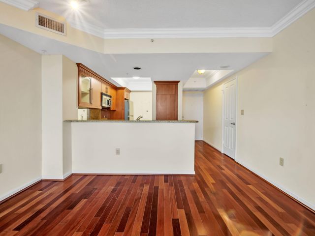 Apartment for rent  Unit #707 - photo 6789639