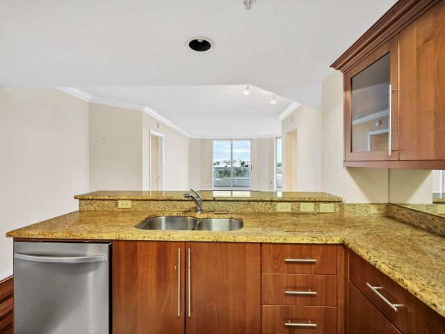 Apartment for rent  Unit #707 - photo 6789642